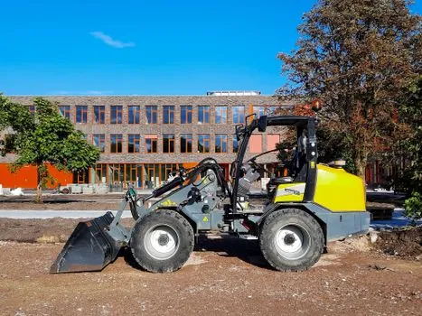 Skid Steer Loader selection for landfill operations - Limitations, Failure Modes, and Sourcing