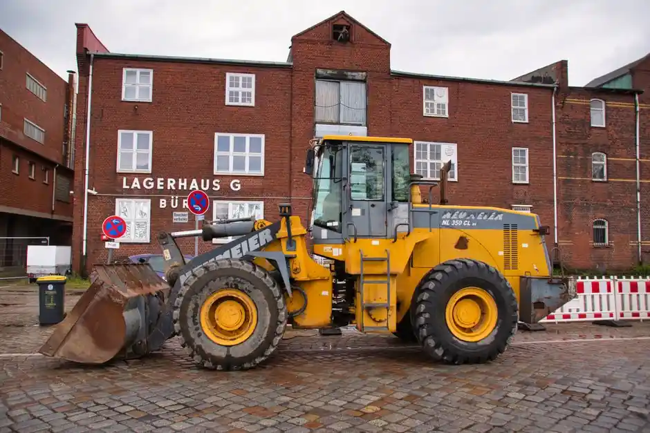 Skid Steer Loader Testing and Commissioning: Hour-Indexed Procedure
