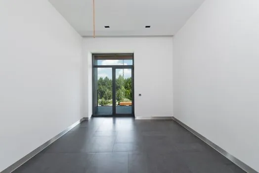 SPC Flooring selection for hospitals - Comparison: SPC vs LVT vs Rubber vs Epoxy vs Sheet Vinyl in Hospitals