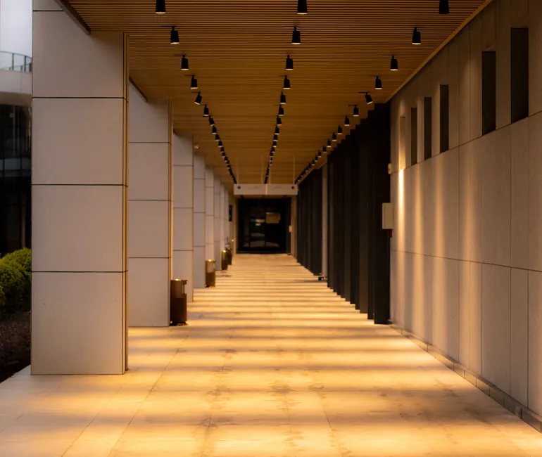 SPC Flooring Specs for Commercial Builds: 5 mm Core, 0.5 mm Wear Layer