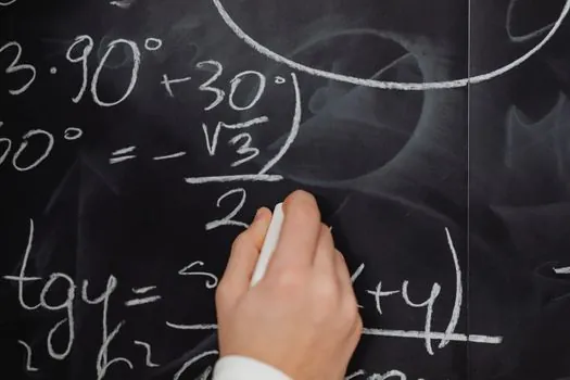 how do you size spiral duct diameter for a given air volume? - Limits, failure modes, and where the equation breaks