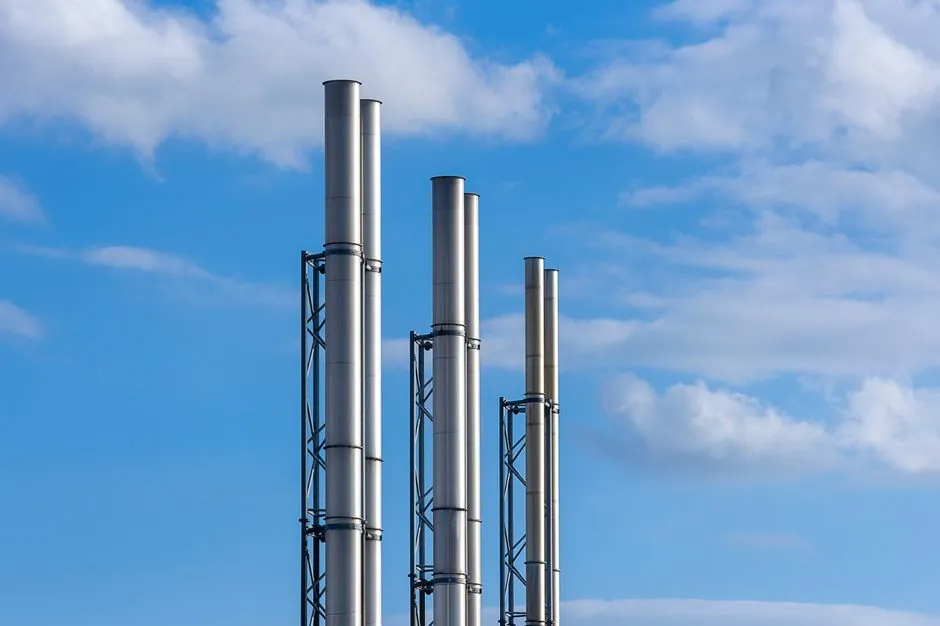 Stainless Steel Pipe Types: Seamless, Welded, and the Five Metallurgical Families