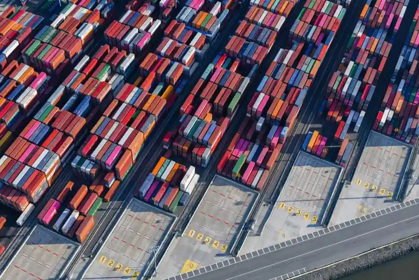 Storage Cage Selection for Port Logistics: Mesh, Payload, and Footprint Spec Map