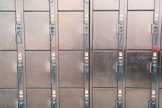 Storage Rack installation guide - Data Centre Variant: 63.5/76.2/121.9 cm Clearances and 1,000–1,500 kg Static Loa