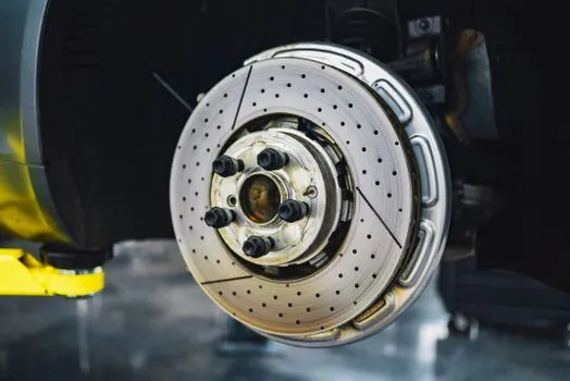 Stretcher buying guide 2026 - Safety systems: siderails, locks, restraints, and the four-caster brake