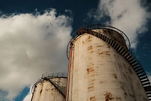Tank Cleaning Machines specifications for port and terminal operations - Application split: fuel tanks, cargo tanks, storage terminals