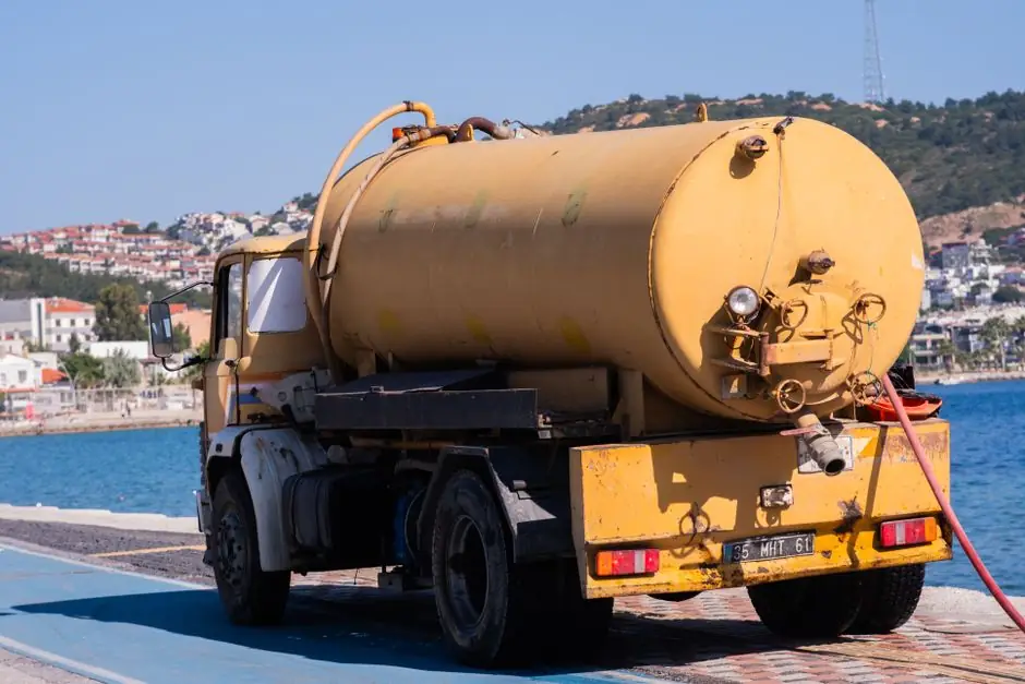 Tank Container Maintenance in Urban Infrastructure: 2026 Spec Map