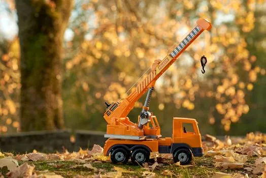 Truck Crane vs Crawler Crane - Decision Matrix: Crawler vs Truck Crane
