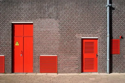 how does a Type 4 safety light curtain differ from a Type 2 light curtain? - Light Curtain vs Light Grid: Picking Resolution That Matches the Hazard