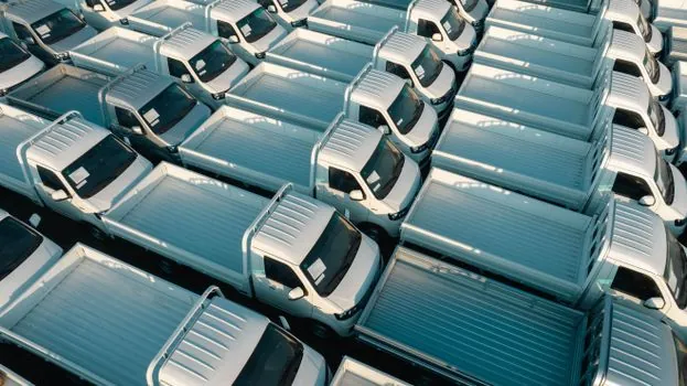UHMWPE installation guide - Fastener Choice for Sheet Lining on Truck Beds, Chutes, and Buckets