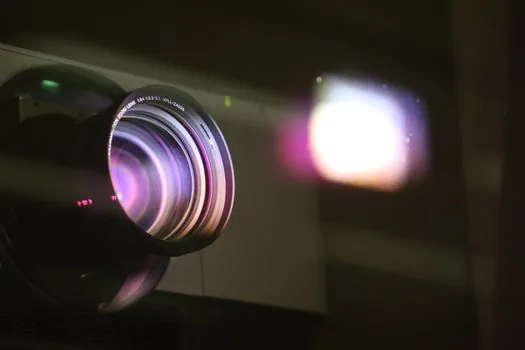 Vision Light Source sizing and selection guide - Sizing the Working Distance, Field of View, and Irradiance