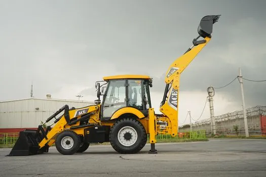 Excavator vs Wheel Loader - When One Machine Is Not Enough: Backhoe Loaders and Two-Way Designs