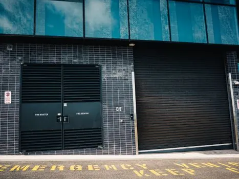 20 minute vs 45 minute vs 90 minute fire door rating difference - Side-by-Side Comparison Across Decision Criteria
