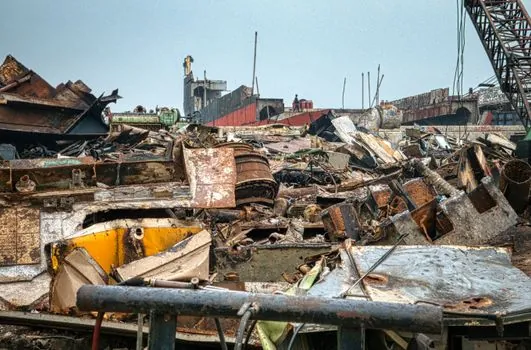 304 vs 316 stainless scrap price per kg - Side-by-Side: 304 vs 316 Scrap on Decision Criteria