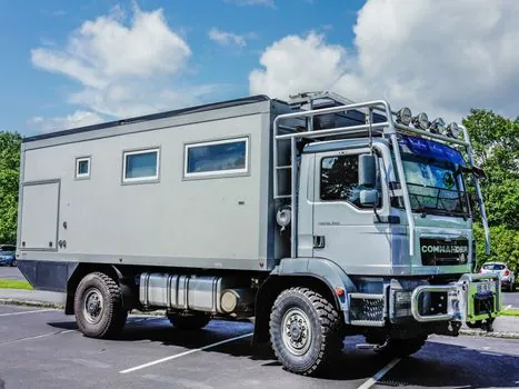 4x4 chassis for aerial work trucks on utility right-of-way - Electric and hybrid 4x4 chassis: what has actually shipped