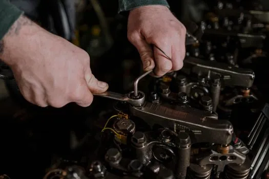#5 spline drive vs 1 inch square drive impact wrenches - Standards, ratings, and the limits of vendor claims