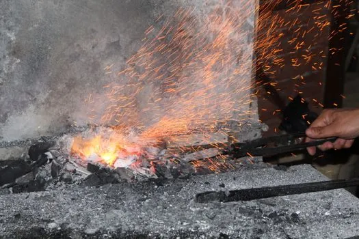 which alloy steel is used for tapered roller bearing races? - Heat Treatment, Hardness Targets, and Operating Limits