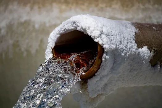 alumina ceramic corrosion resistance in molten aluminum handling - Limits of Alumina and Where It Is the Wrong Pick