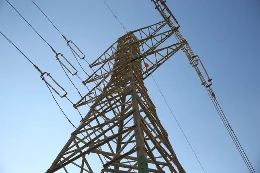 why use aluminum-clad steel strand instead of galvanized strand for ground wire? - Mechanical and Electrical Performance Compared
