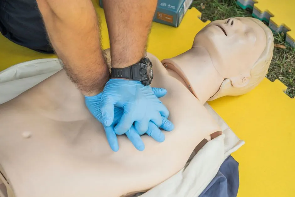ANSI Class B First Aid Kits: Tourniquet and Splint Requirements Explained