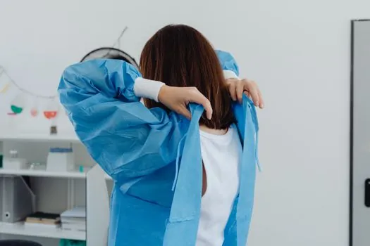 anti-static equipment disposable garments vs reusable ESD smocks - Grounding, Testing, and Field Failure Modes