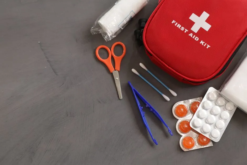 Calcium gluconate 2.5% gel for HF first aid kits: stock format, shelf life, and selection