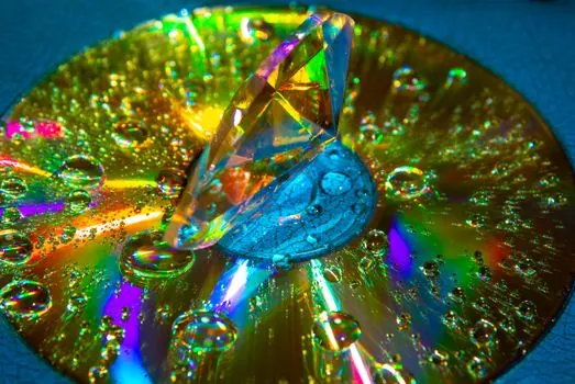how do you calculate beam spread angle from probe frequency and crystal diameter? - Comparison: How Spread Varies with f, D, V
