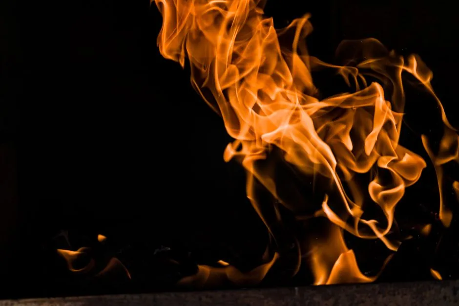 Catalytic Bead vs Infrared LEL Combustible Gas Detectors: 2026 Selection Spec Sheet