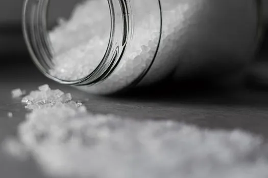why does a channel induction furnace inductor clog with oxide buildup? - Fluxing Chemistry: Why Sodium-Based, Not Fluorspar