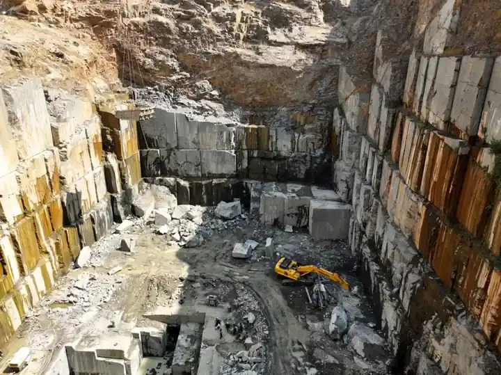 Cobalt supply concentration 2026: DRC dominance and artisanal mining risk