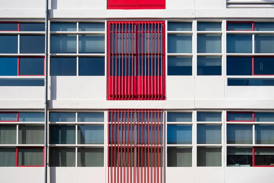Commercial Door Hardware Selection: Grade, ADA, NFPA 80, and Material Filters