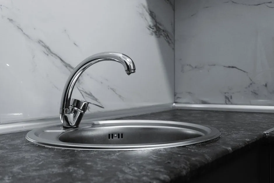 Cone Washer vs Flat Plumbing Washer: When the Bevel Matters