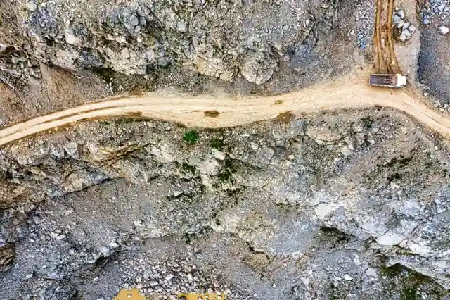 Critical Mineral Price Floors: Buyer Cost and Risk Impacts