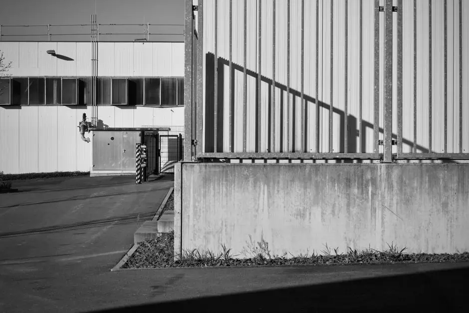 Entity parameter matching: IS proximity sensor to safety barrier