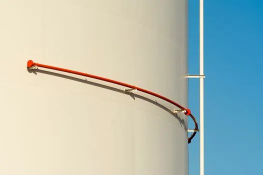 flexible hose or bellows connection to isolate a weighed tank - Installation Rules and Common Failure Modes