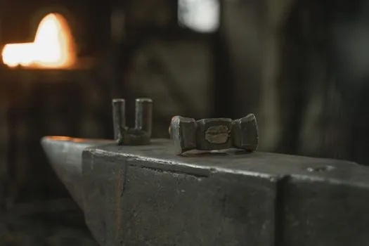 alloy steel forged bar vs rolled bar for critical components - Limitations, Failure Modes, and Common Mis-Specifications