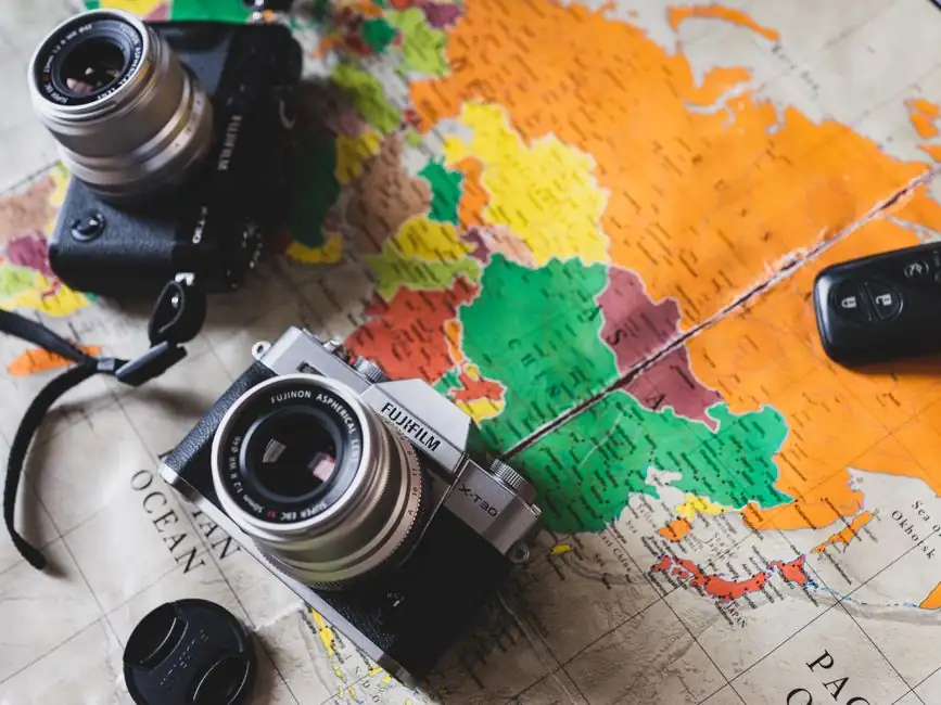 Global Shutter vs Rolling Shutter for Moving Industrial Targets