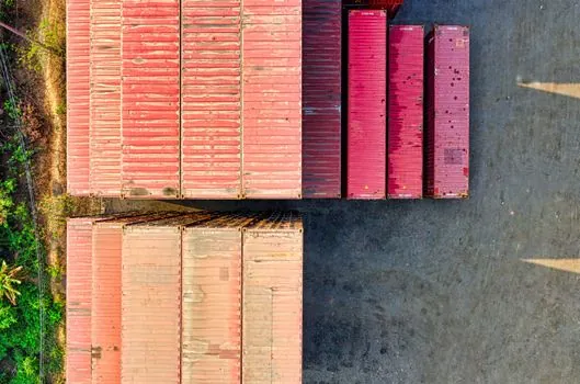 how do HBM qualification delays affect AI accelerator shipments? - Where the supply is allocated, and where the gaps open