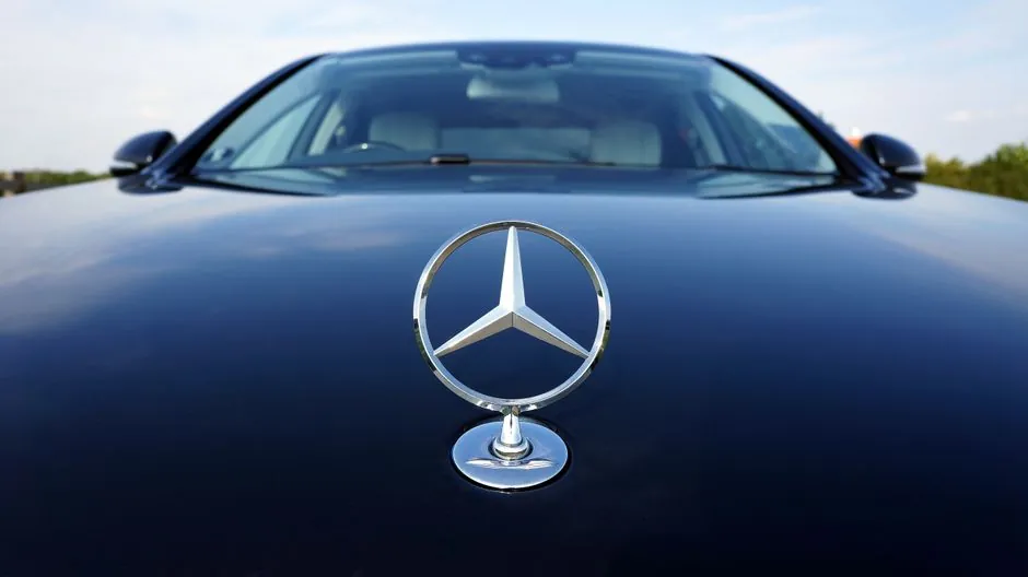 How automakers hedge battery metal exposure: offtakes, recycling, and dual-sourcing