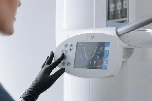 image quality indicator sensitivity requirement - Film radiography versus computed and digital radiography sensitivity