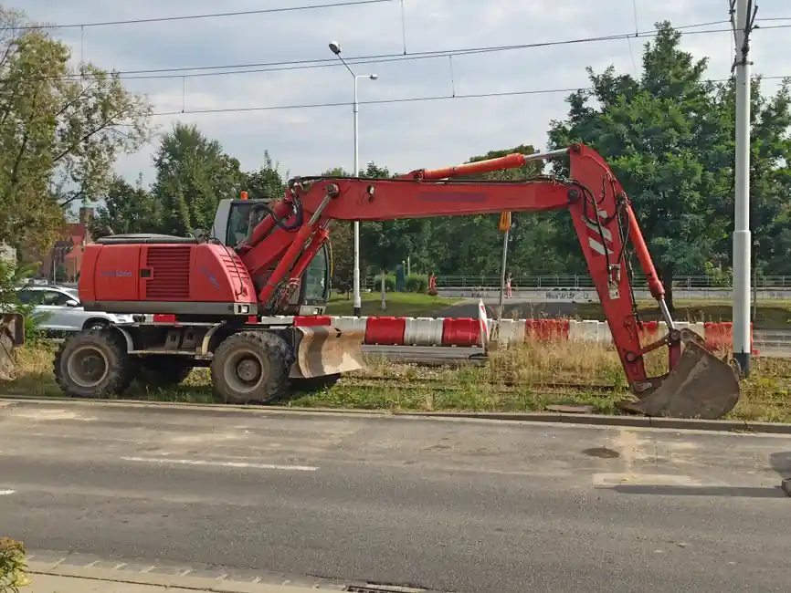 ISO 6015 Excavator Digging Force: 2006 Edition Still the Bench Test Anchor