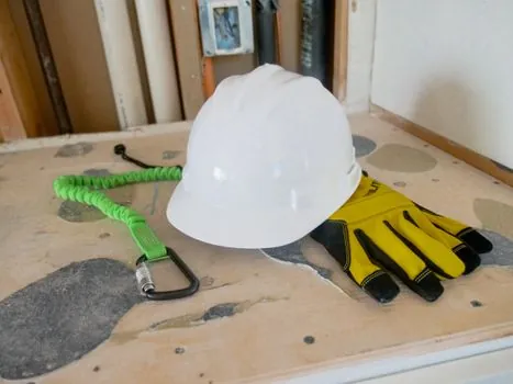 order picker mid-level fall protection harness requirement - Selection criteria: which harness and lanyard fit a mid-level unit