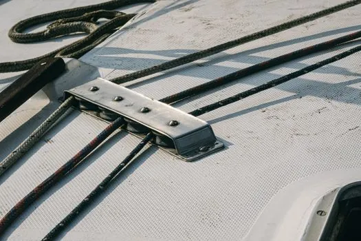 aerial work truck cable tray and tool rack mounting on the platform - How cable-tray hardware and bucket hardware actually meet