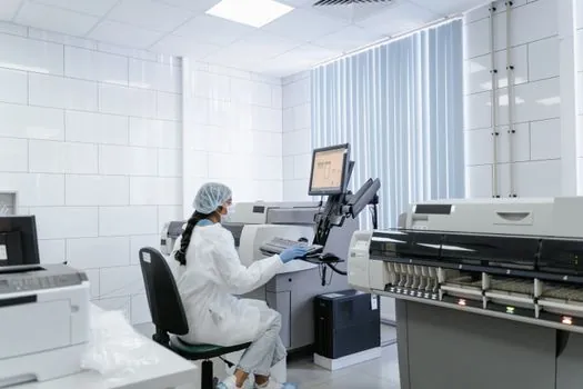 safety relay OSSD input compatibility and test pulse filtering - OSSD input vs test-pulse input vs standard DI