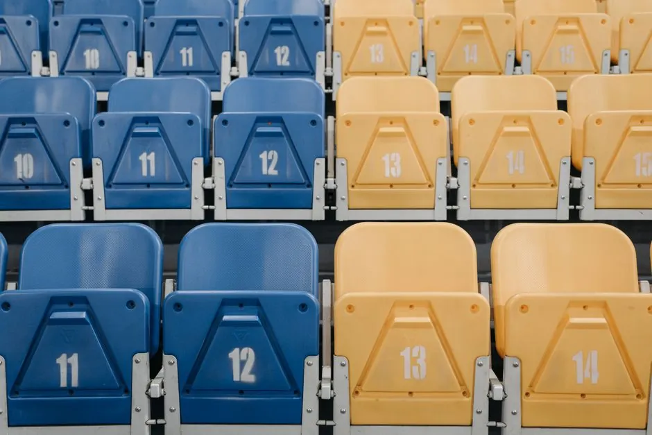 Polyurethane vs Nylon vs HDPE: Bucket Elevator Material Decision