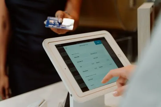 access control system proximity card vs smart card encryption - When Prox Cards Are the Wrong Choice