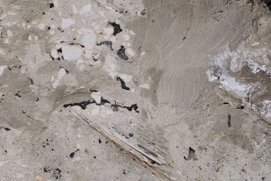 Refractory castable vibration: time, frequency, and field control