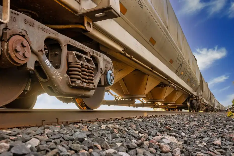 Roller vs Ball Bearing Dynamic Load Rating: Same-Bore Comparison