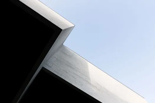 S-shape American standard beam vs W-shape - Selection criteria: when W-shape is the correct call
