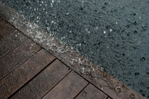 steel deck vs concrete deck truck scale - Traction, Corrosion, and Weather Exposure